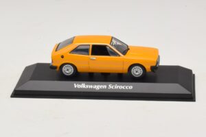 Volkswagen Scirocco Mk1 Jaune Maxichamps 1:43 Volkswagen Scirocco Mk1 Jaune Maxichamps 1:43 940050424 Métal