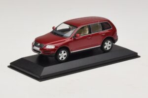 Volkswagen Touareg 7L Rouge Minichamps 1:43 TOUAREG003 Métal — image 2 sur 5