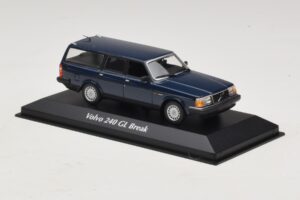 Volvo 240 GL Break Bleu Foncé Maxichamps 1:43 940171412 Métal — image 3 sur 5