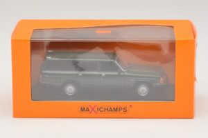Volvo 240 GL Break Vert Foncé Maxichamps 1:43 940171411 Métal — image 5 sur 5