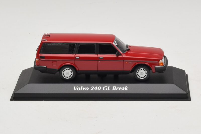 Volvo 240 GL Break Rouge Maxichamps 1:43 940171410 Métal