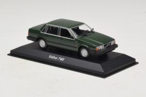 Volvo 740 Vert Foncé Maxichamps 1:43 940171700 Métal — image 3 sur 5